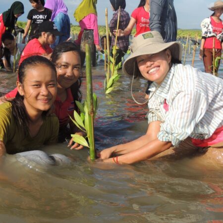 Active family fun in Cambodia 4