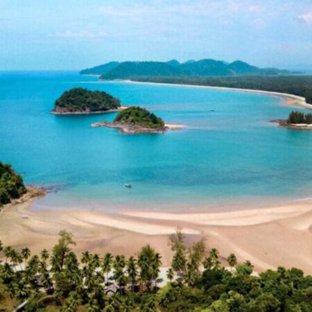 Koh Phra Thong, Koh Phra Island