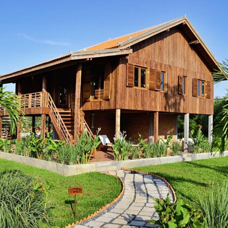 Day 9: Immerse Yourself at Smiling Gecko's Farm: