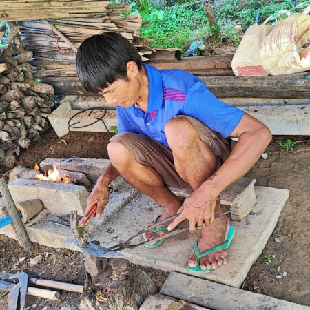 Vang Vieng, Khmu Culture Unraveled