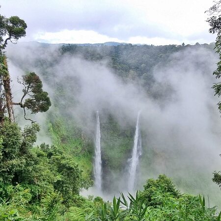 Don Daeng, The Bolaven Plateau By jeep