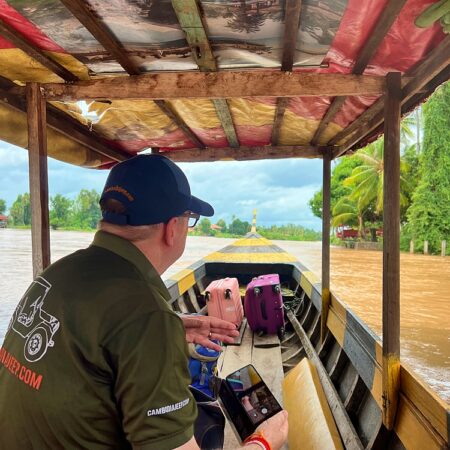 Done Khone, Cambodian border via Khone Phapeng waterfall